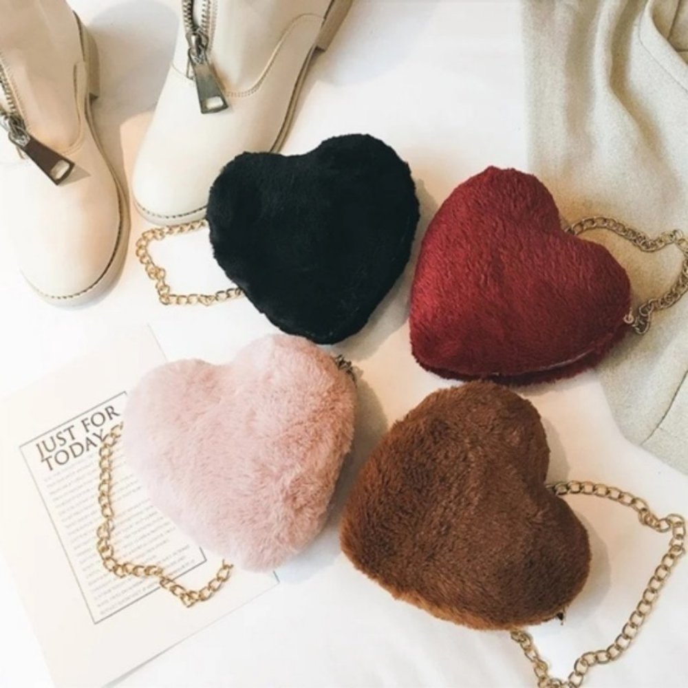 Heart Shaped Crossbody Clutch Bag